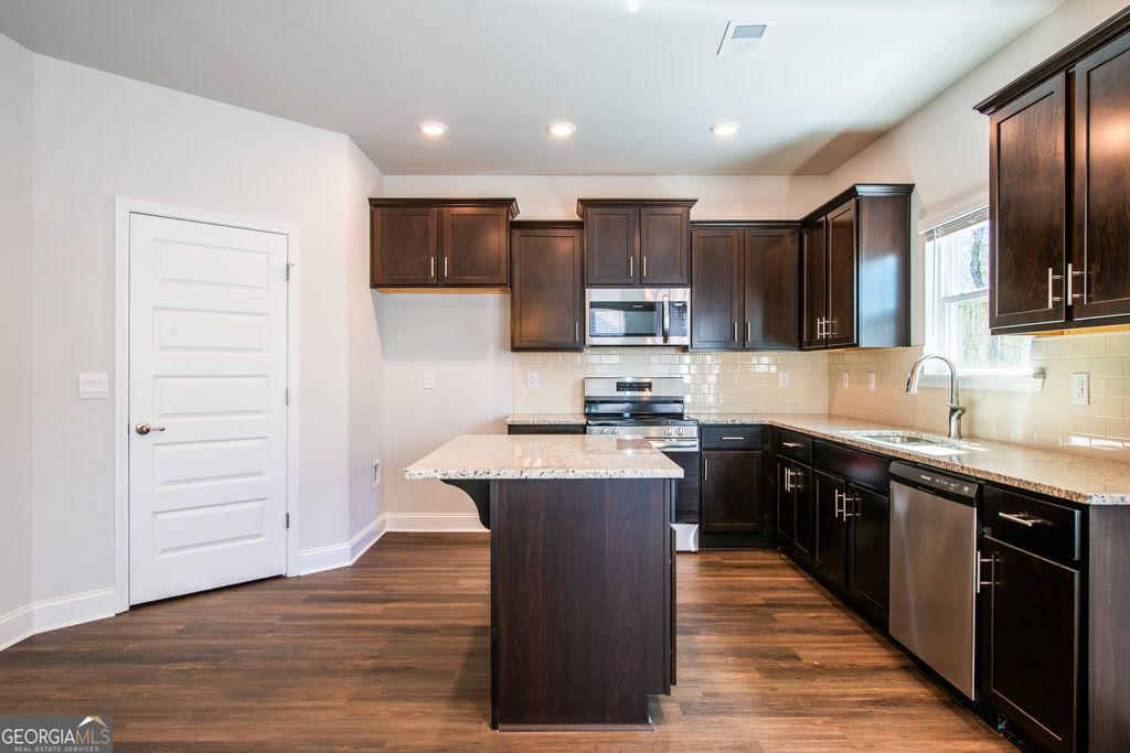 Photo of 1157 Barrington Place Way, Macon, GA 31220 (MLS # 10754264)