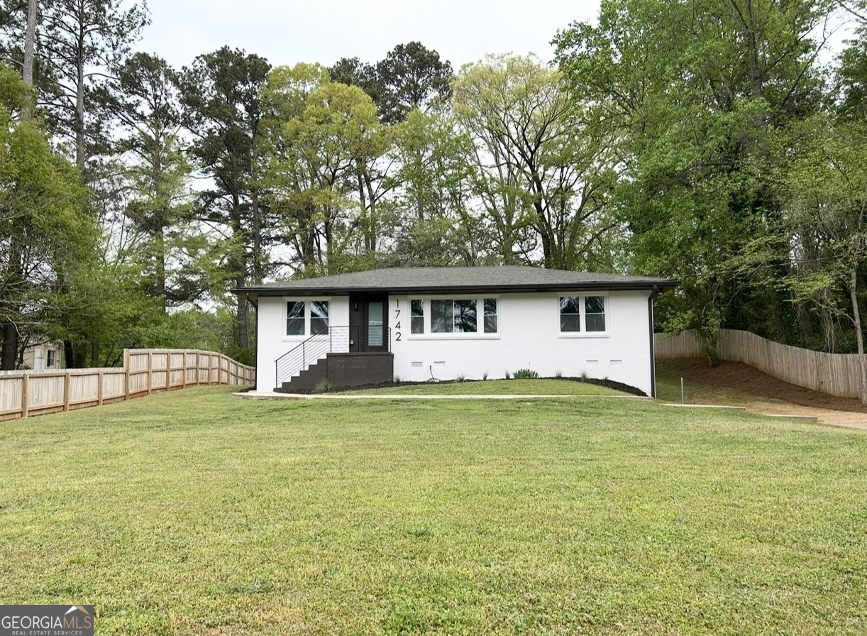 1742 Constitution RD SE