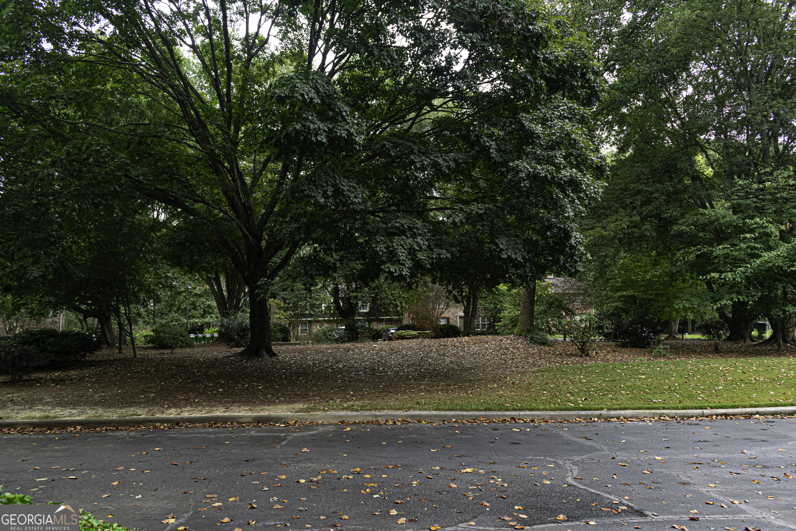 Northlake Condominum - Residential