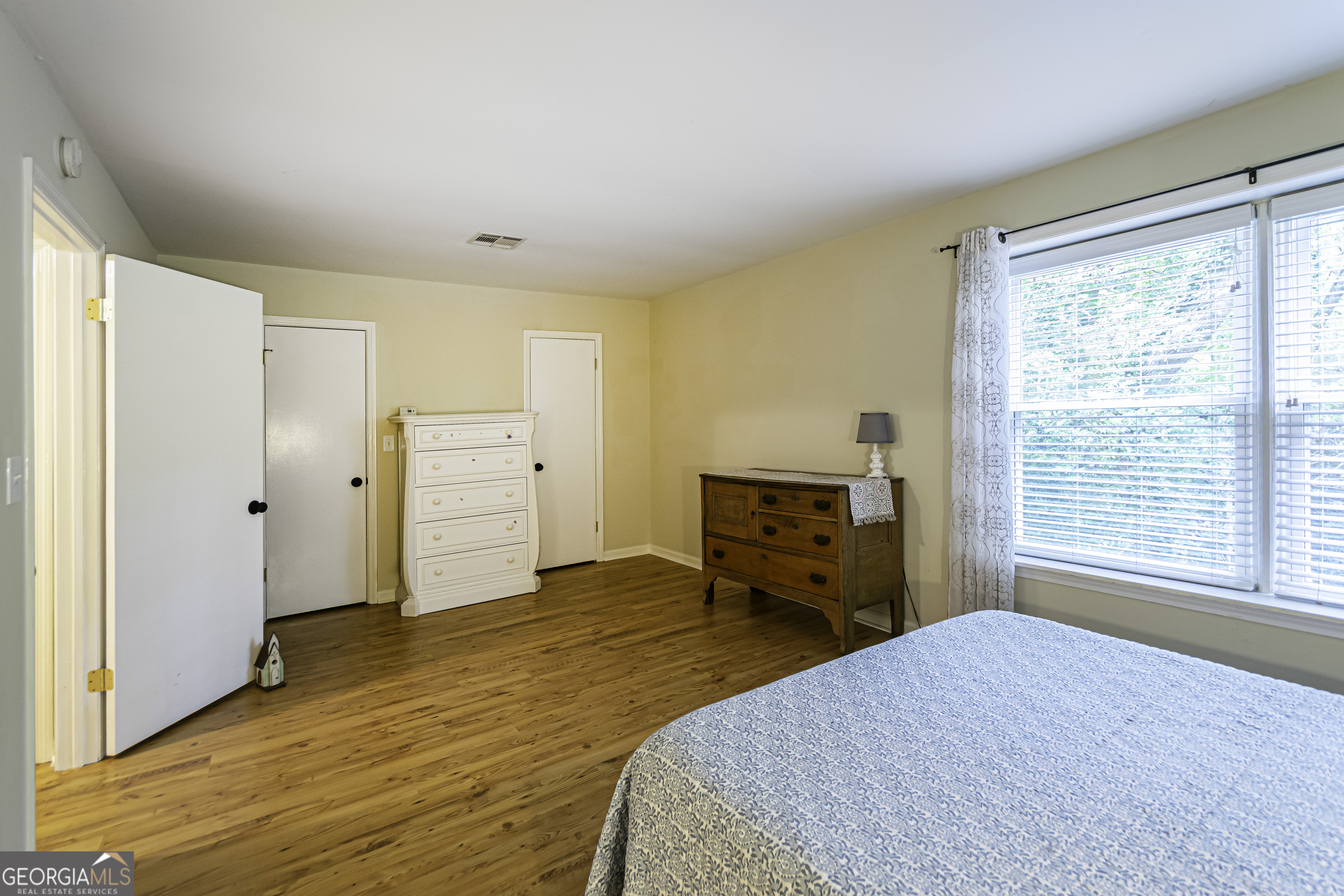 Northlake Condominum - Residential