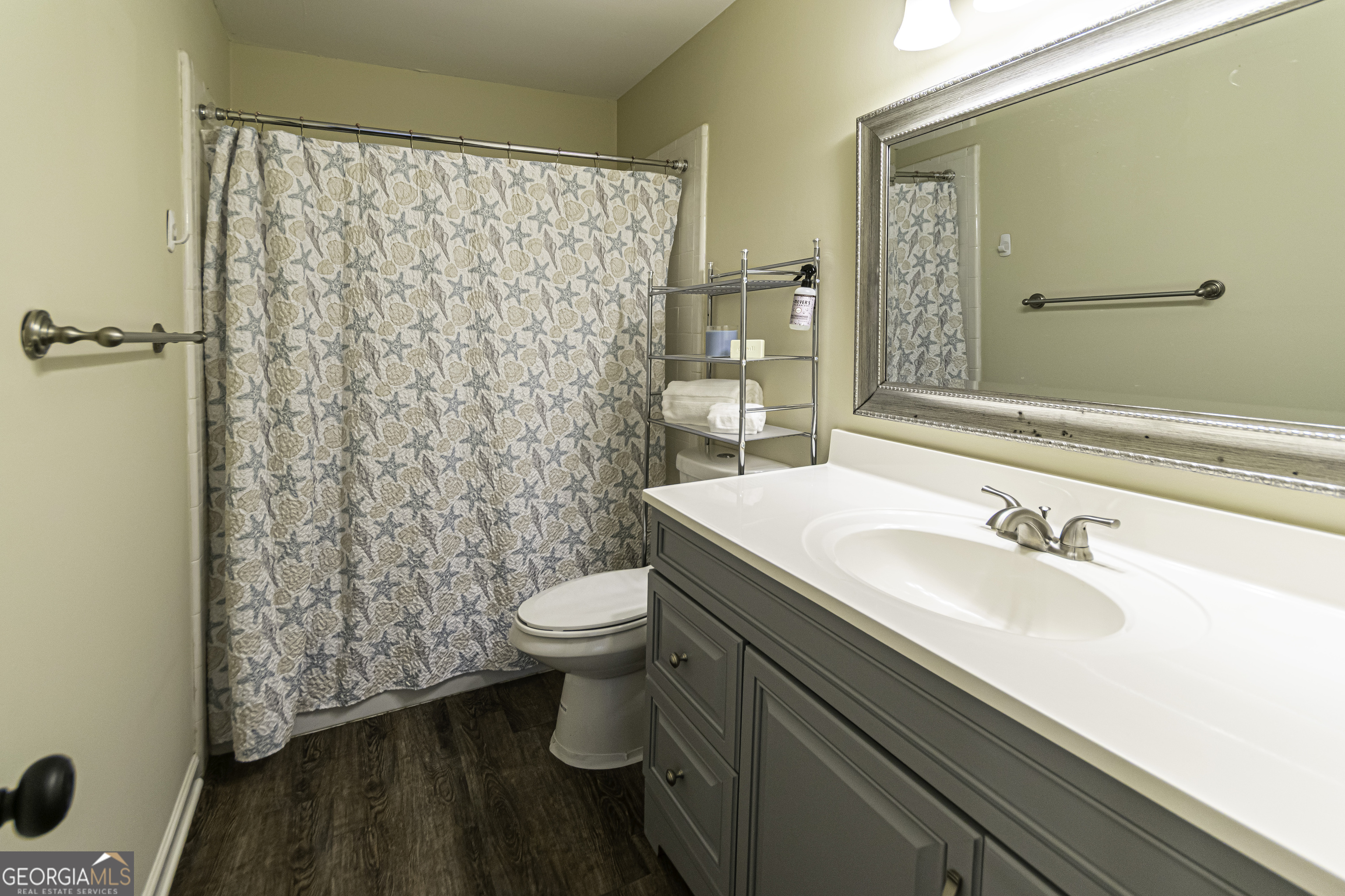 Northlake Condominum - Residential