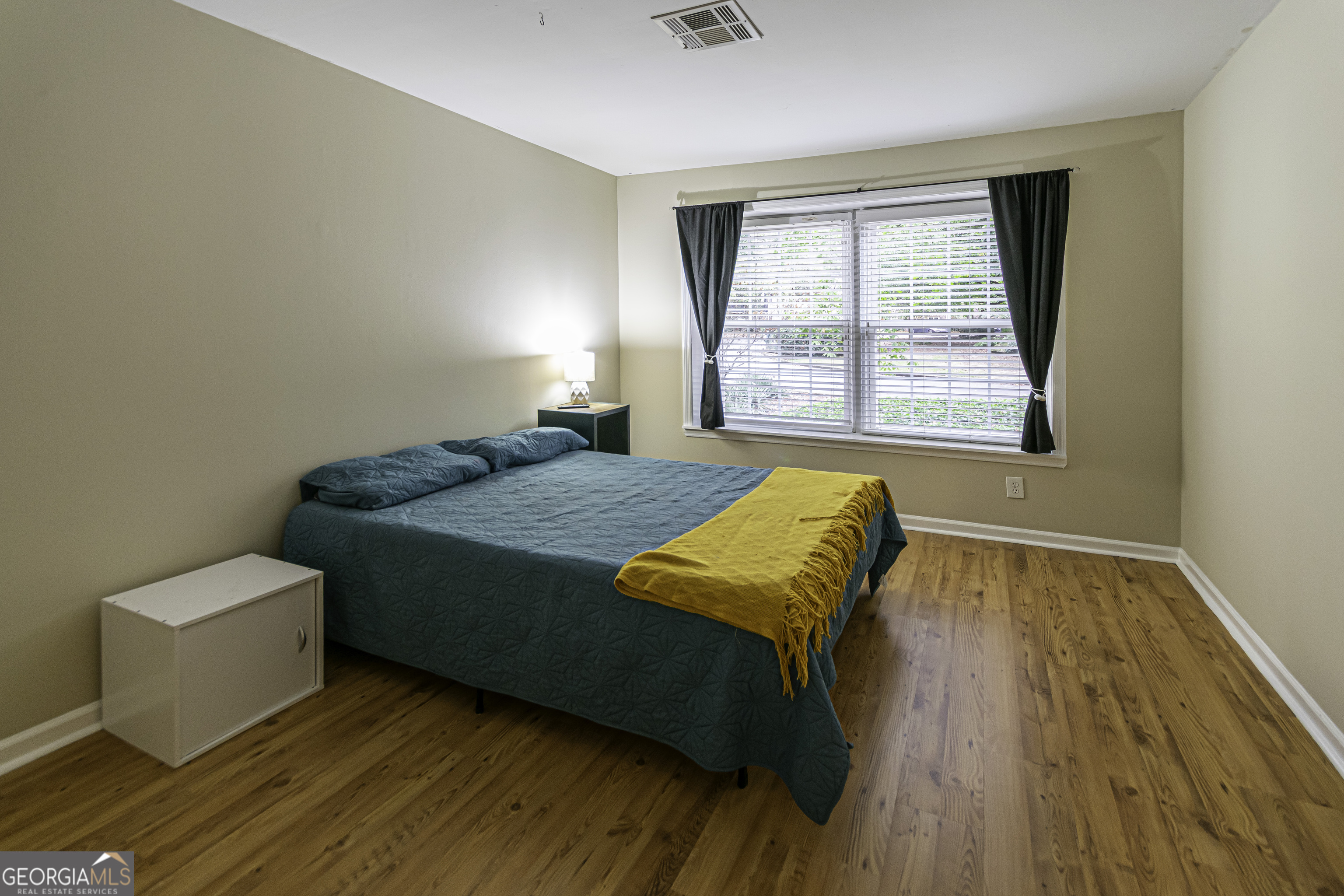 Northlake Condominum - Residential