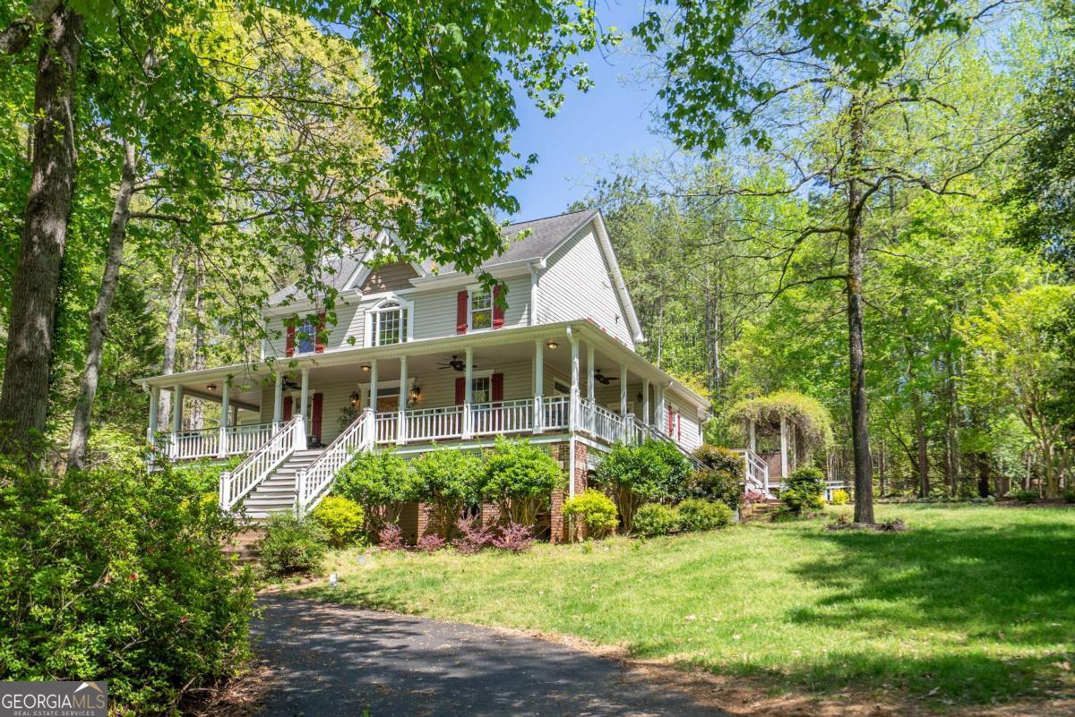 1660 Maple Ridge DR