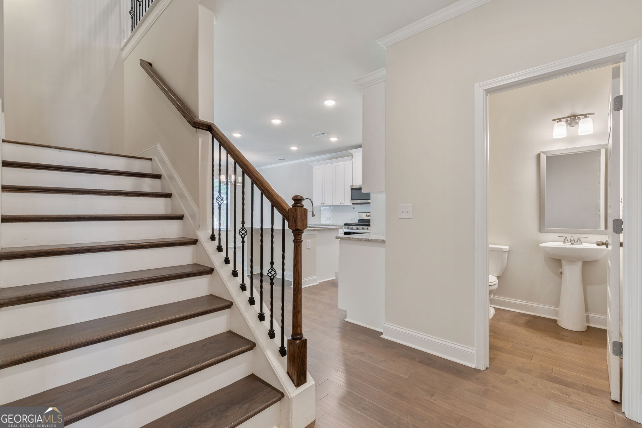 6850 Cedar Glen