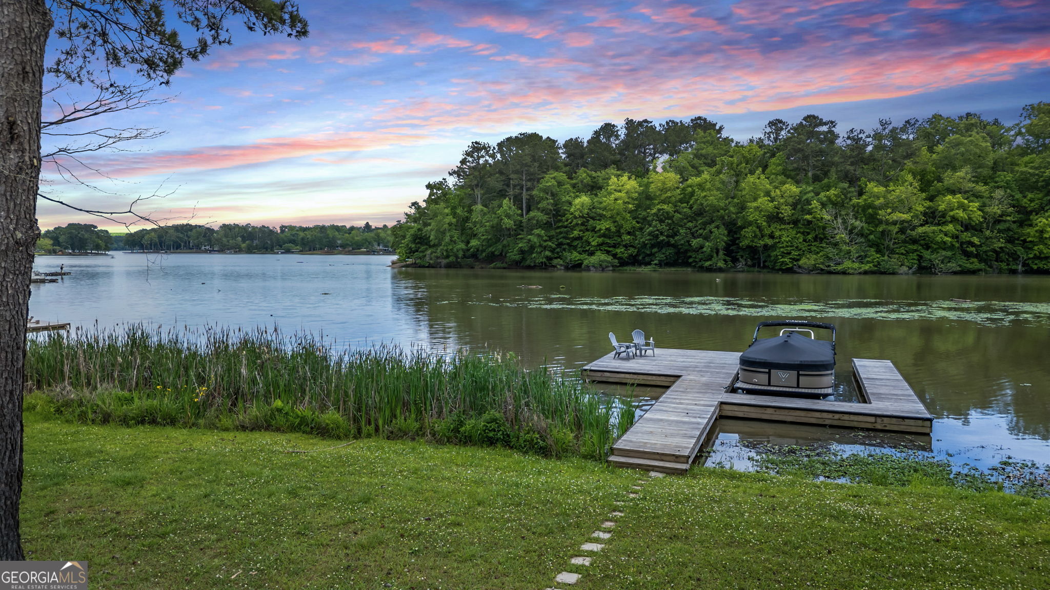 1001 Sugar Hill WAY