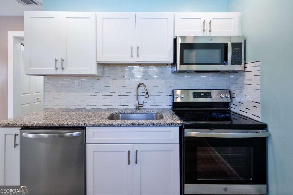 Photo of 125 Jones St #A-3, Blue Ridge, GA 30513 (MLS # 10686237)