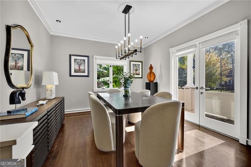 1216 E Rock Springs RD NE