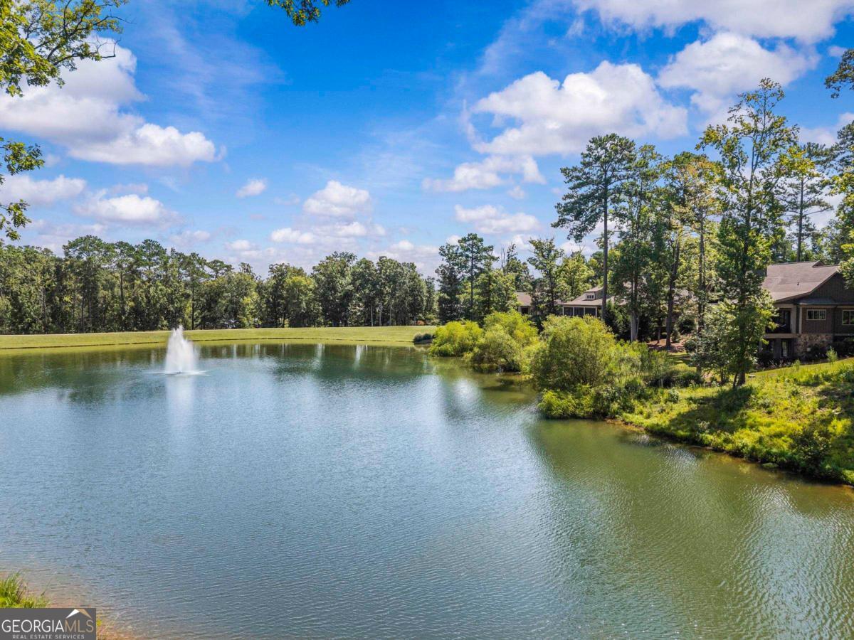 1081 Angel Pond W