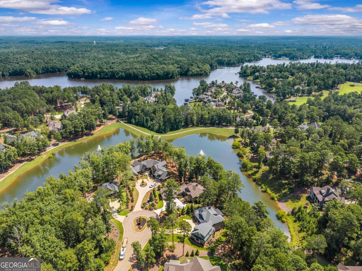 1081 Angel Pond W