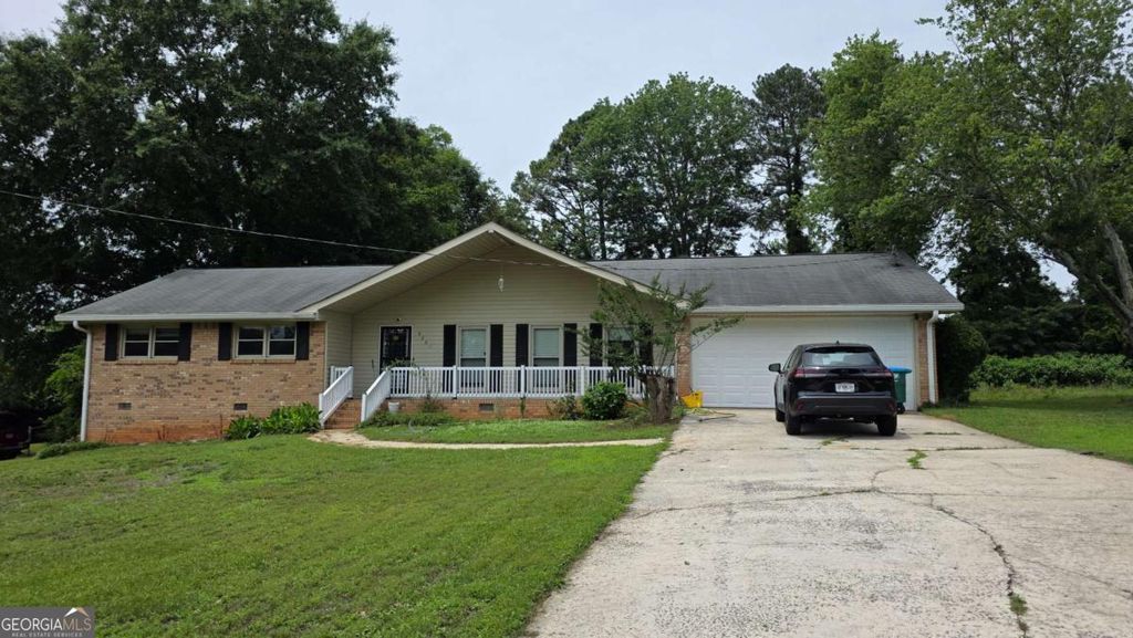 Photo of 5201 Vivid Drive, Stone Mountain, GA 30087 (MLS # 10774818)