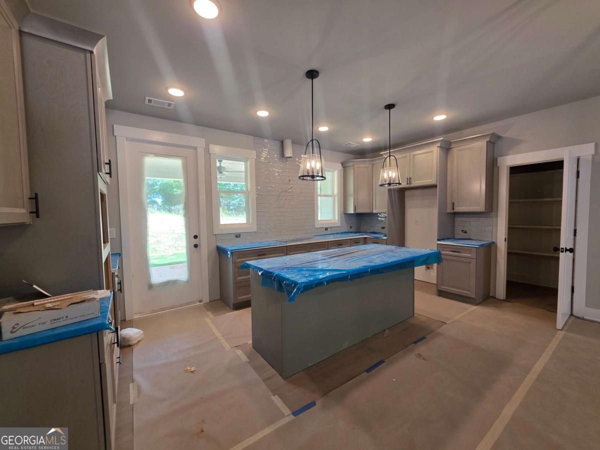 105 Maney DR