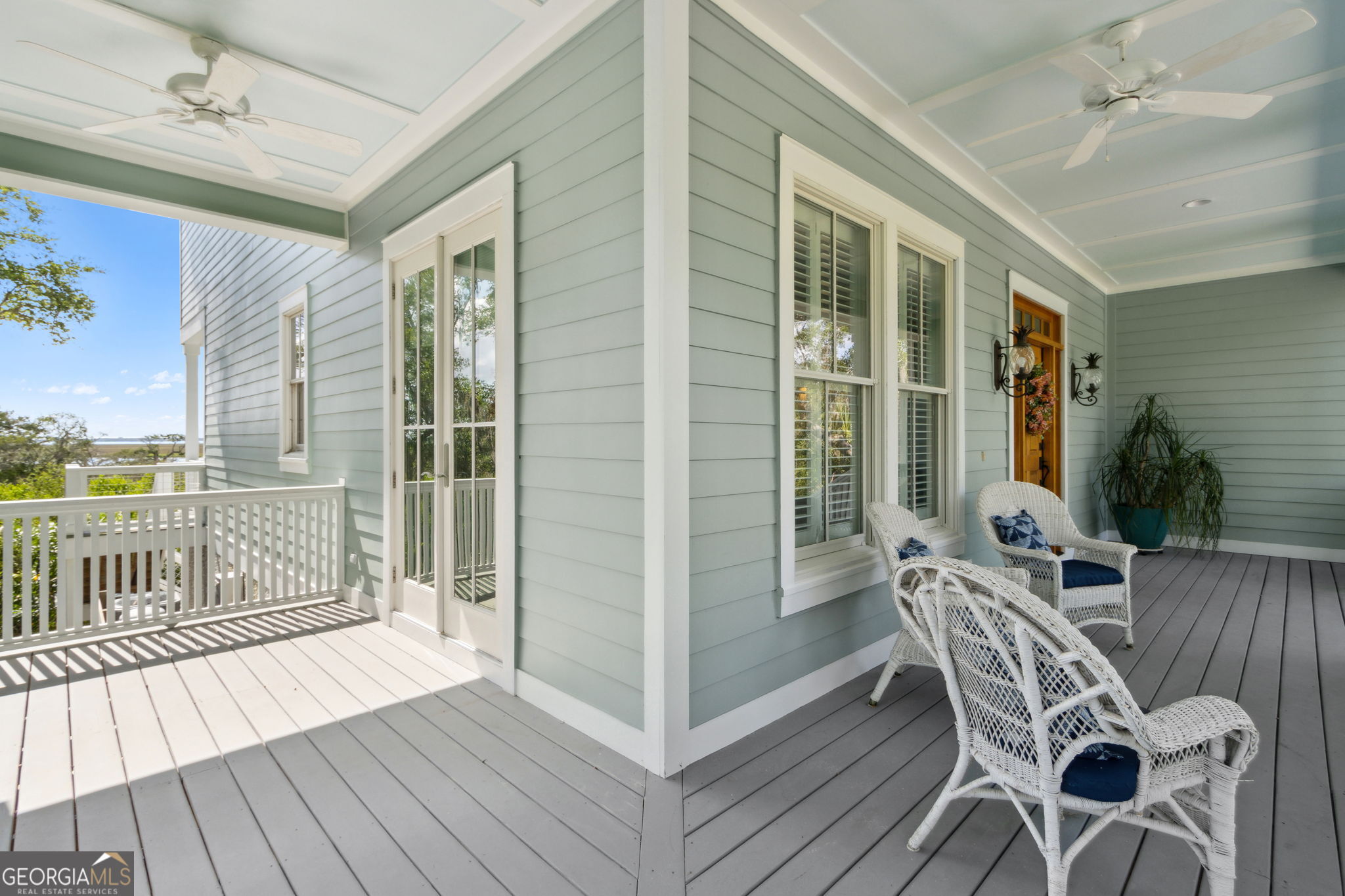 102 Perrault CIR