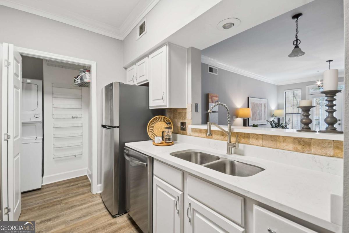 3777 Peachtree RD NE 914