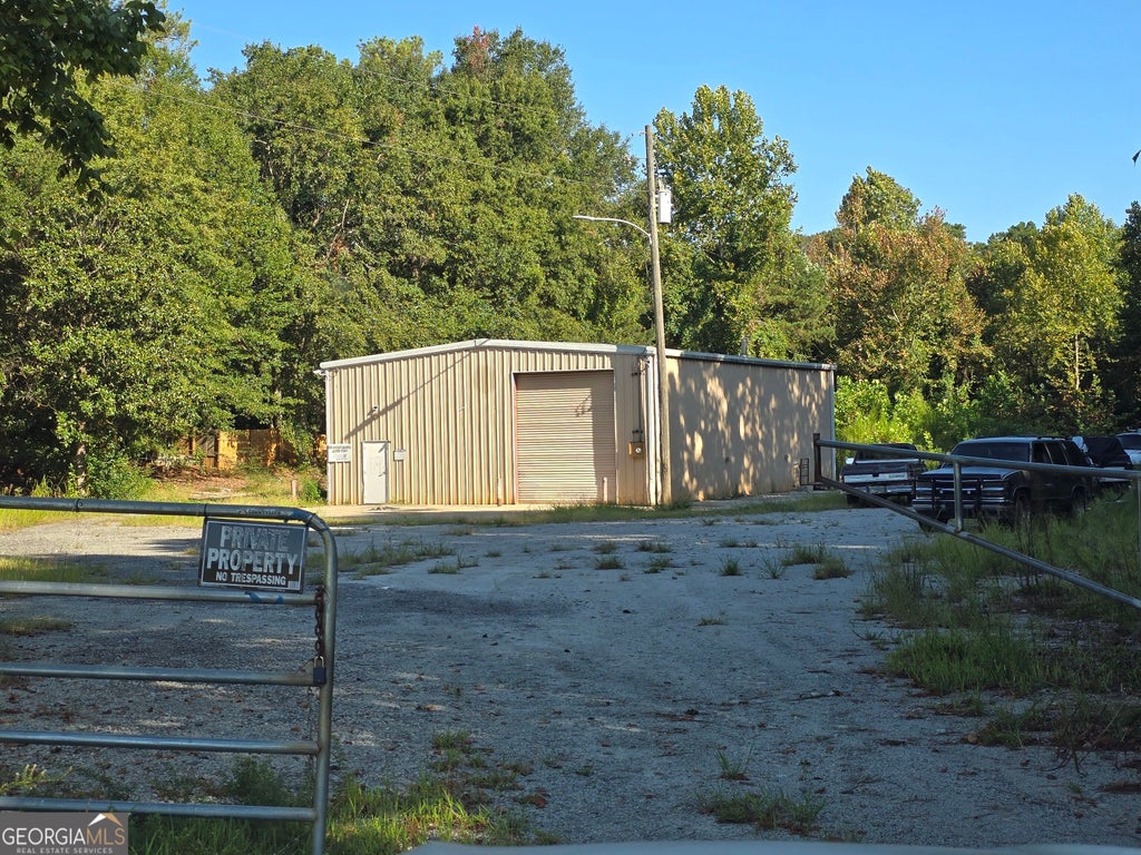 Photo of 258 Fayetteville Road #REAR, Palmetto, GA 30268 (MLS # 10843912)