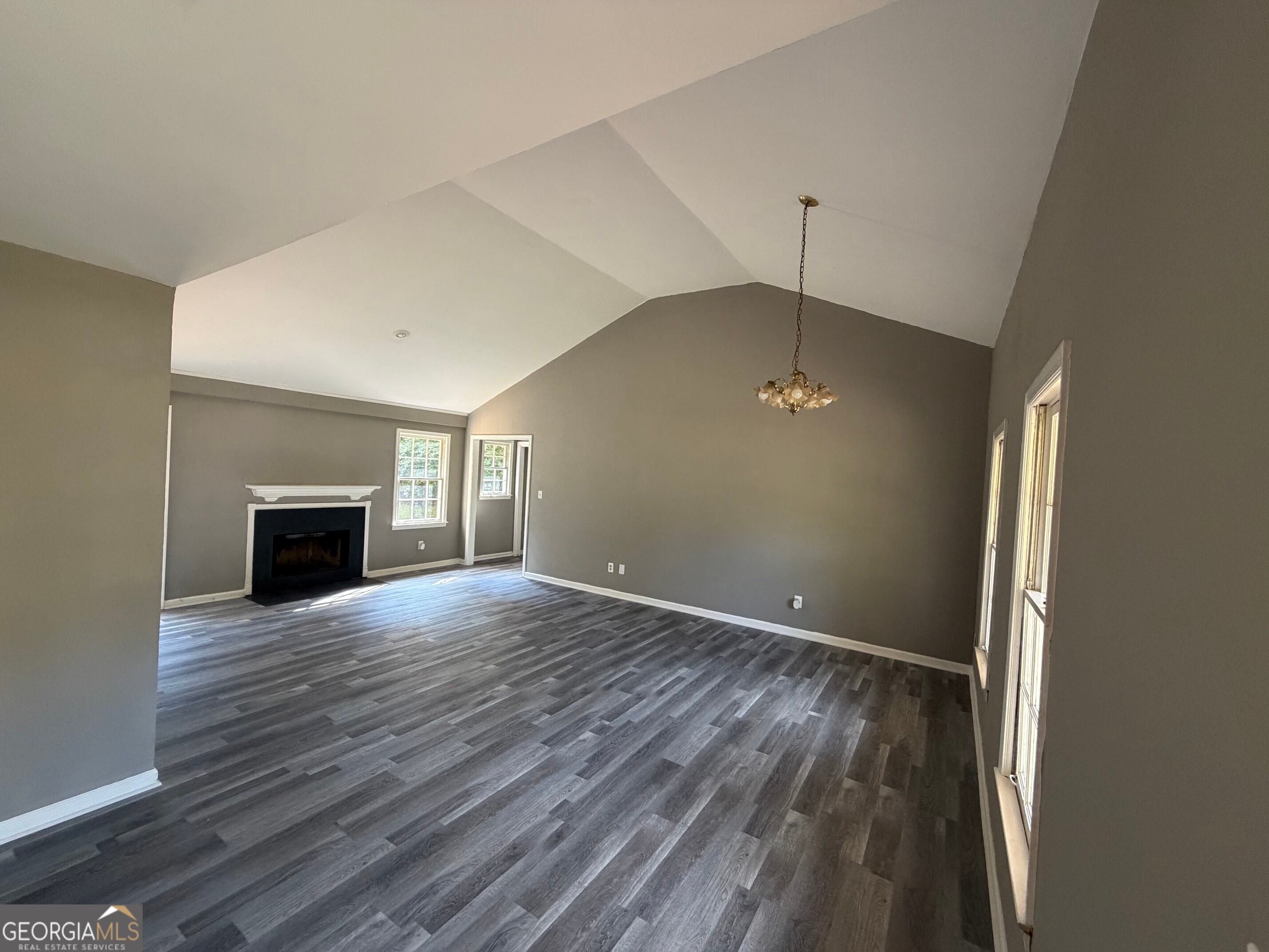 55 Valley CT