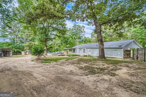 Single Family Residence in Loganville GA 4542 Bullock Lane 23.jpg