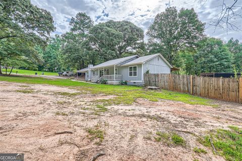 Single Family Residence in Loganville GA 4542 Bullock Lane 25.jpg