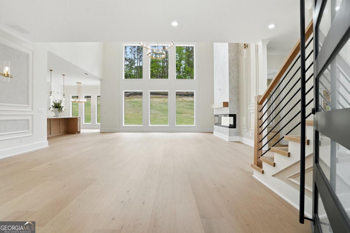 1557 Whitley Rd
