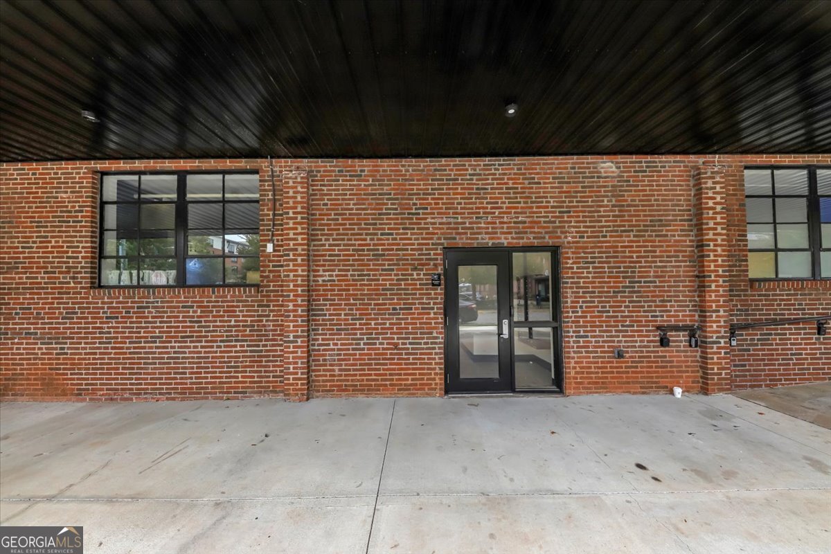 1805 Harvard AVE 205