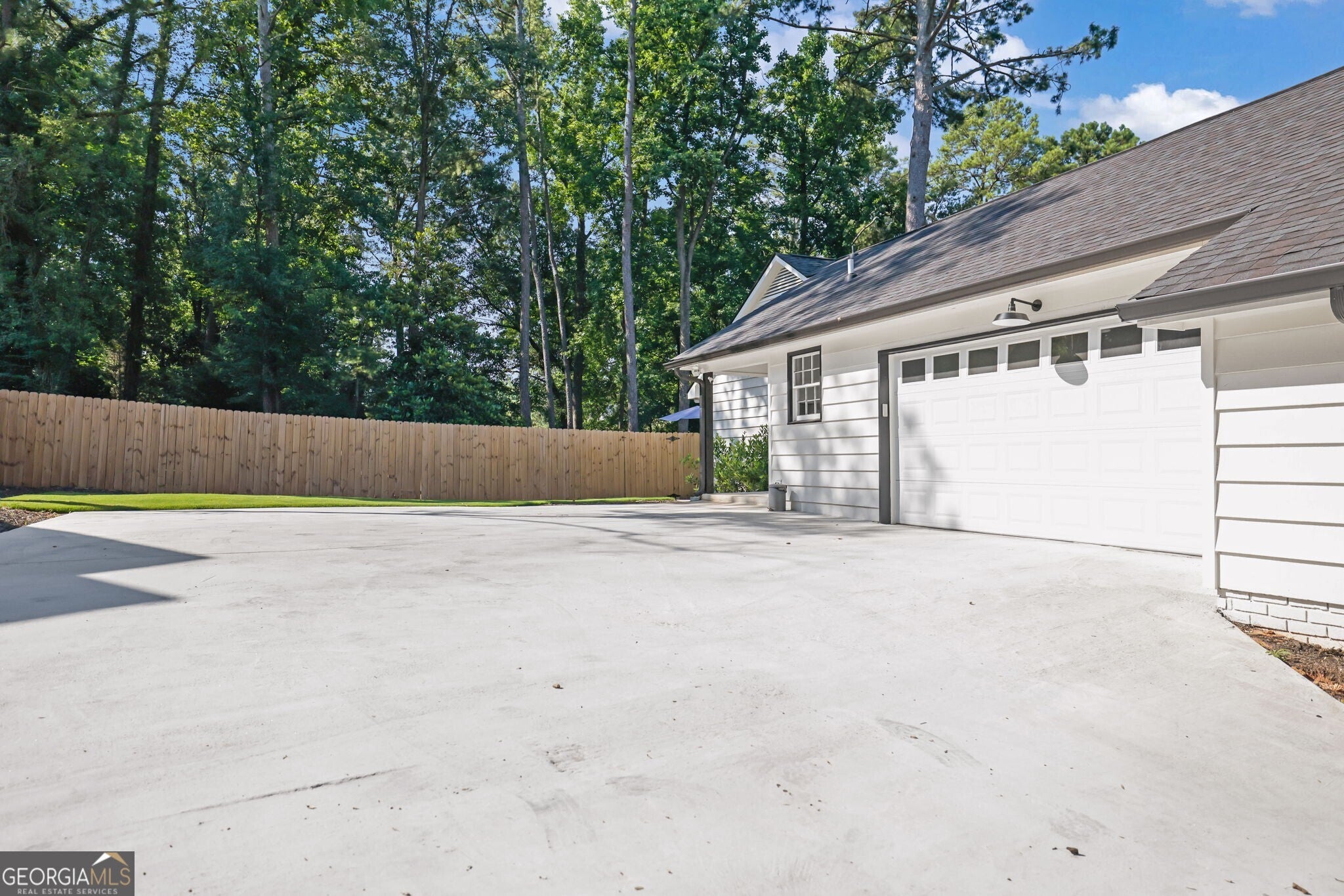 514 Dogwood CIR