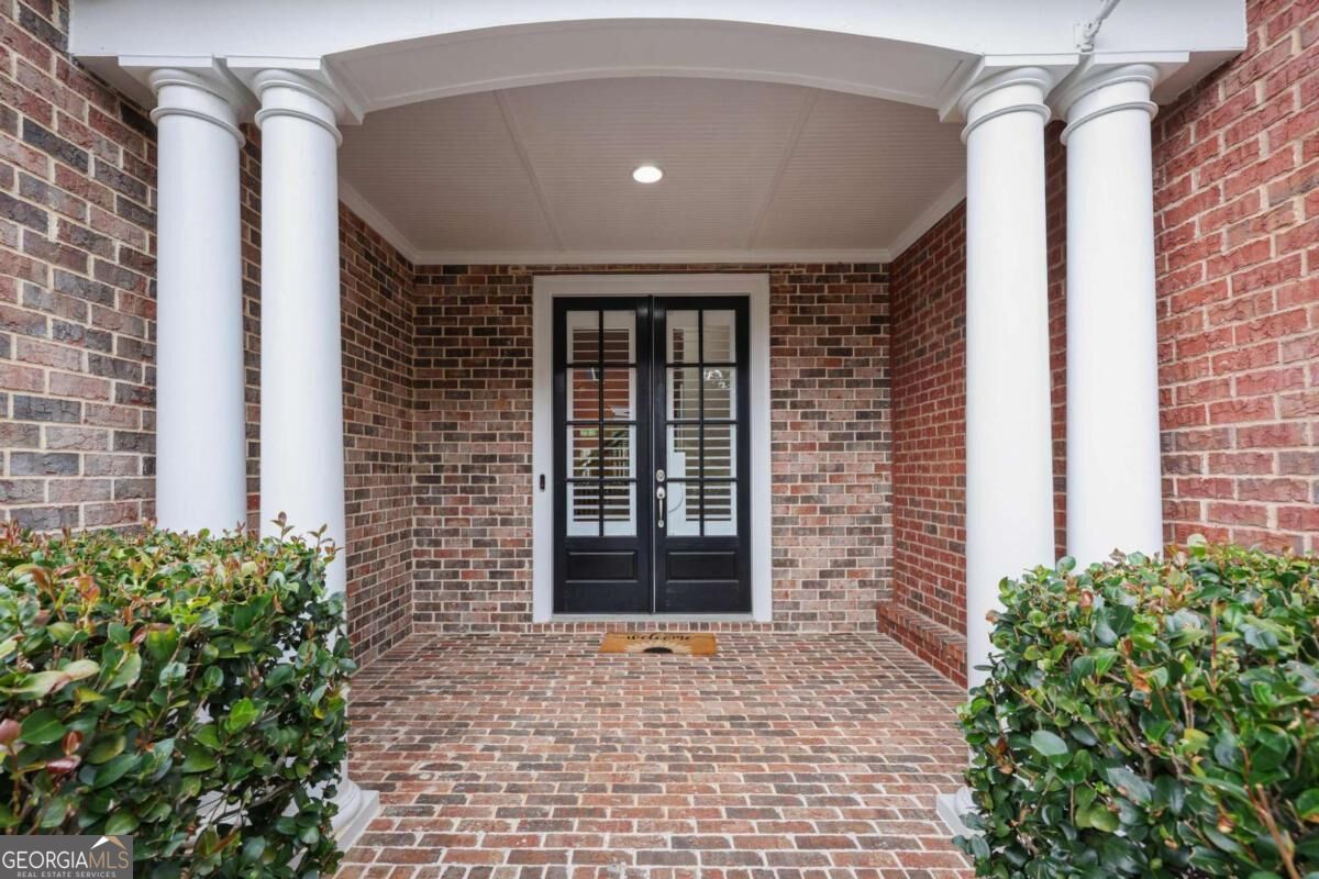 3004 Village Green CIR