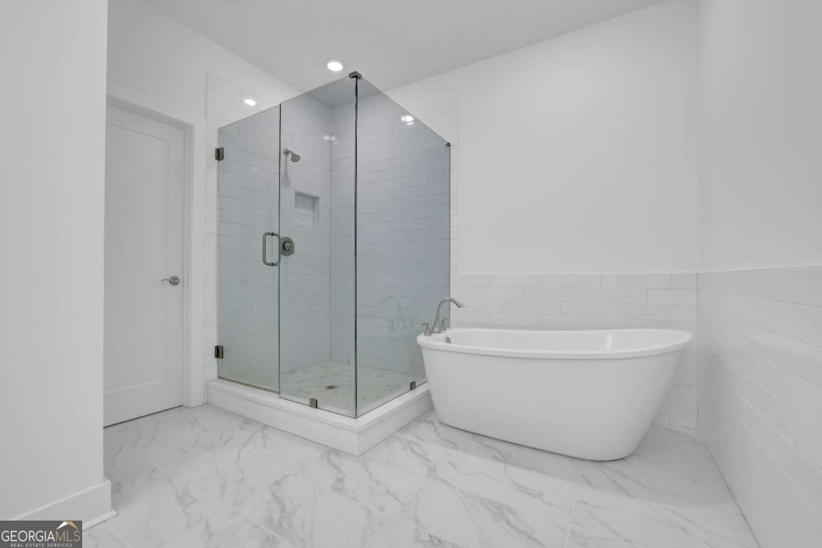1110 Harper DR