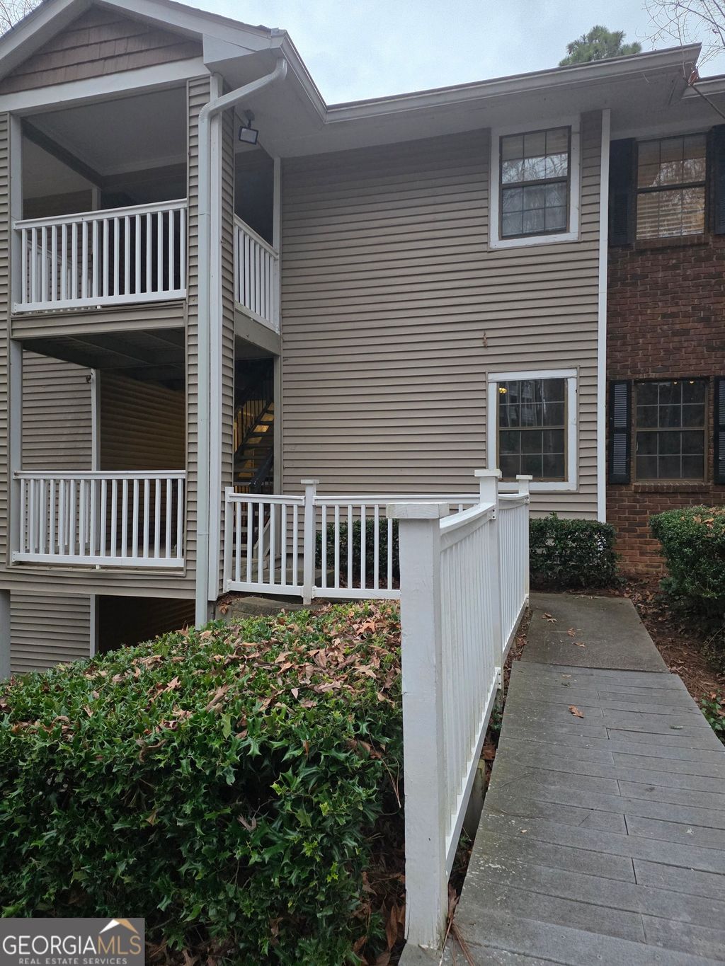 Photo of 301 Barrington Hills Drive, Atlanta, GA 30350 (MLS # 10682655)
