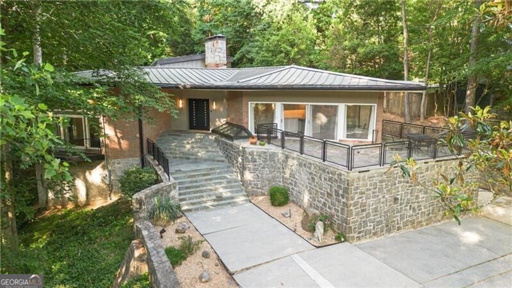 Photo of 770 Kings Way NW, Atlanta, GA 30327 (MLS # 10769213)