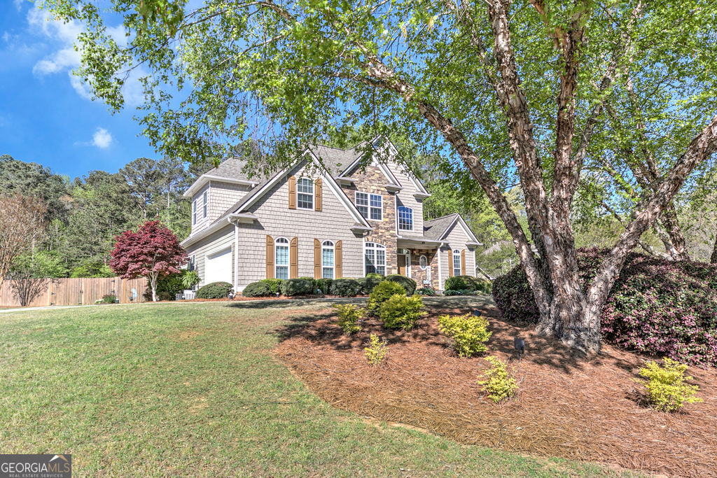 1366 Tamarack Lakes DR