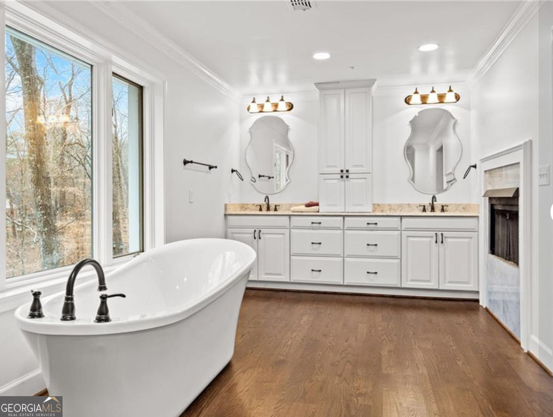 Atlanta, Georgia 30350, United States, 4 Bedrooms Bedrooms, ,4 BathroomsBathrooms,Residential,Active,159007