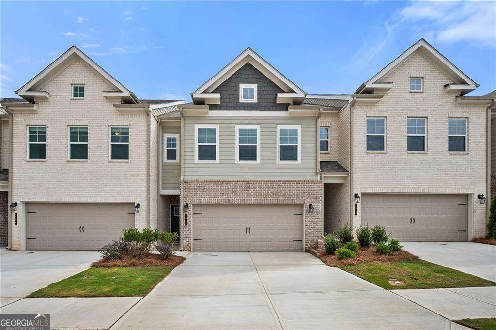 Photo of 207 Abbotts Crossing Circle, Conyers, GA 30094 (MLS # 10735487)