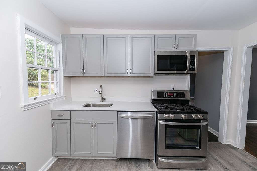 1628 Cecile AVE SE A & B