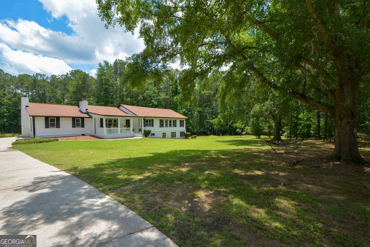871 Cowan RD SE