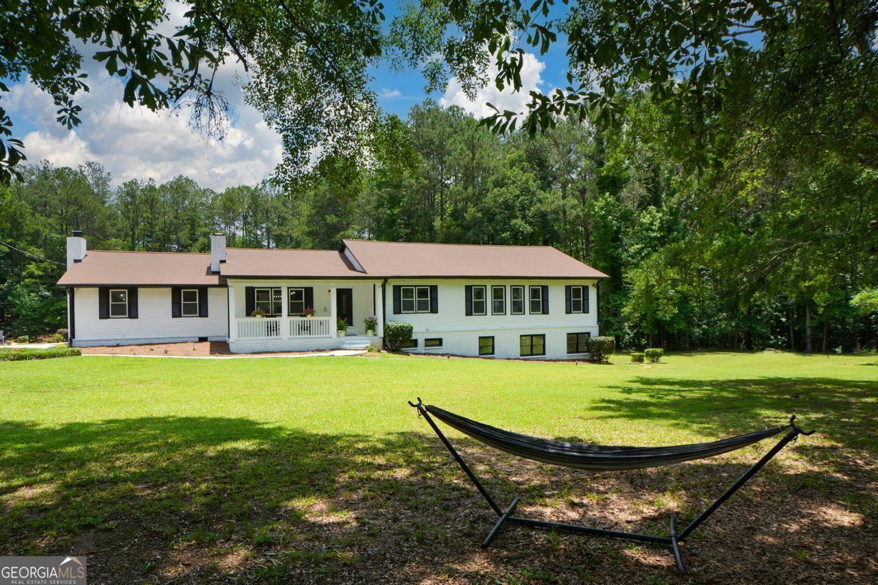 871 Cowan RD SE