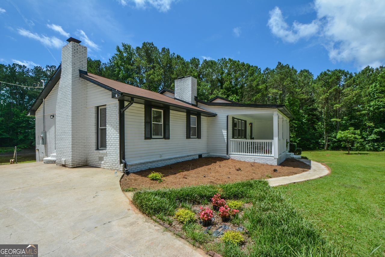 871 Cowan RD SE
