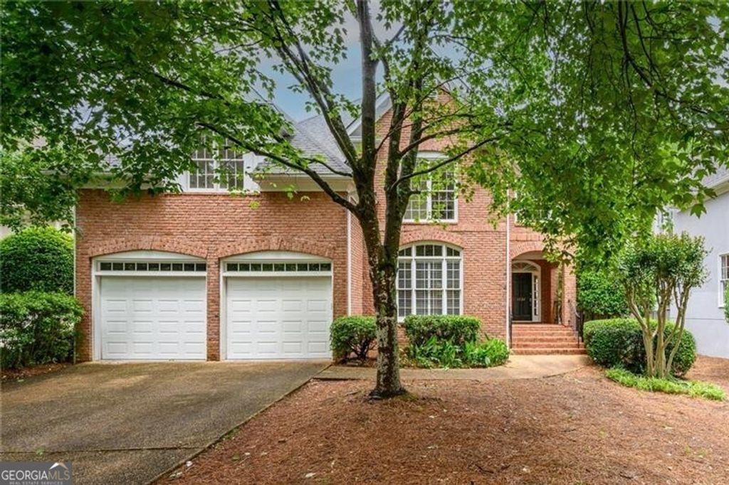 Photo of 1034 Saint James Crossing, Brookhaven, GA 30319 (MLS # 10738022)