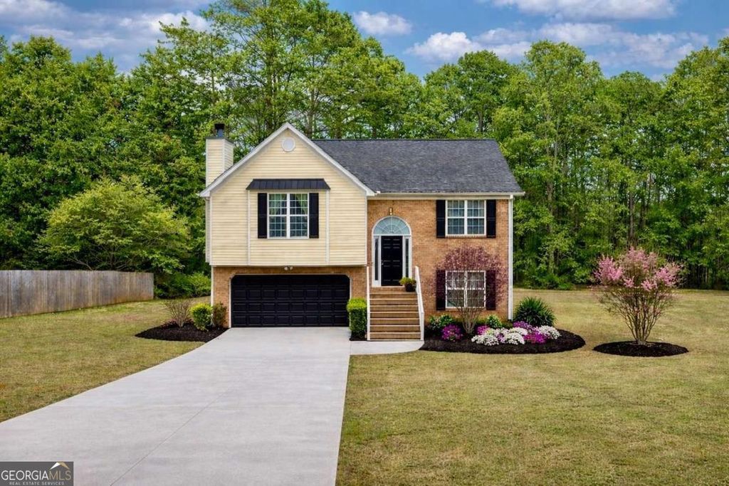Photo of 5105 Reynolds Court, Monroe, GA 30656 (MLS # 10725652)
