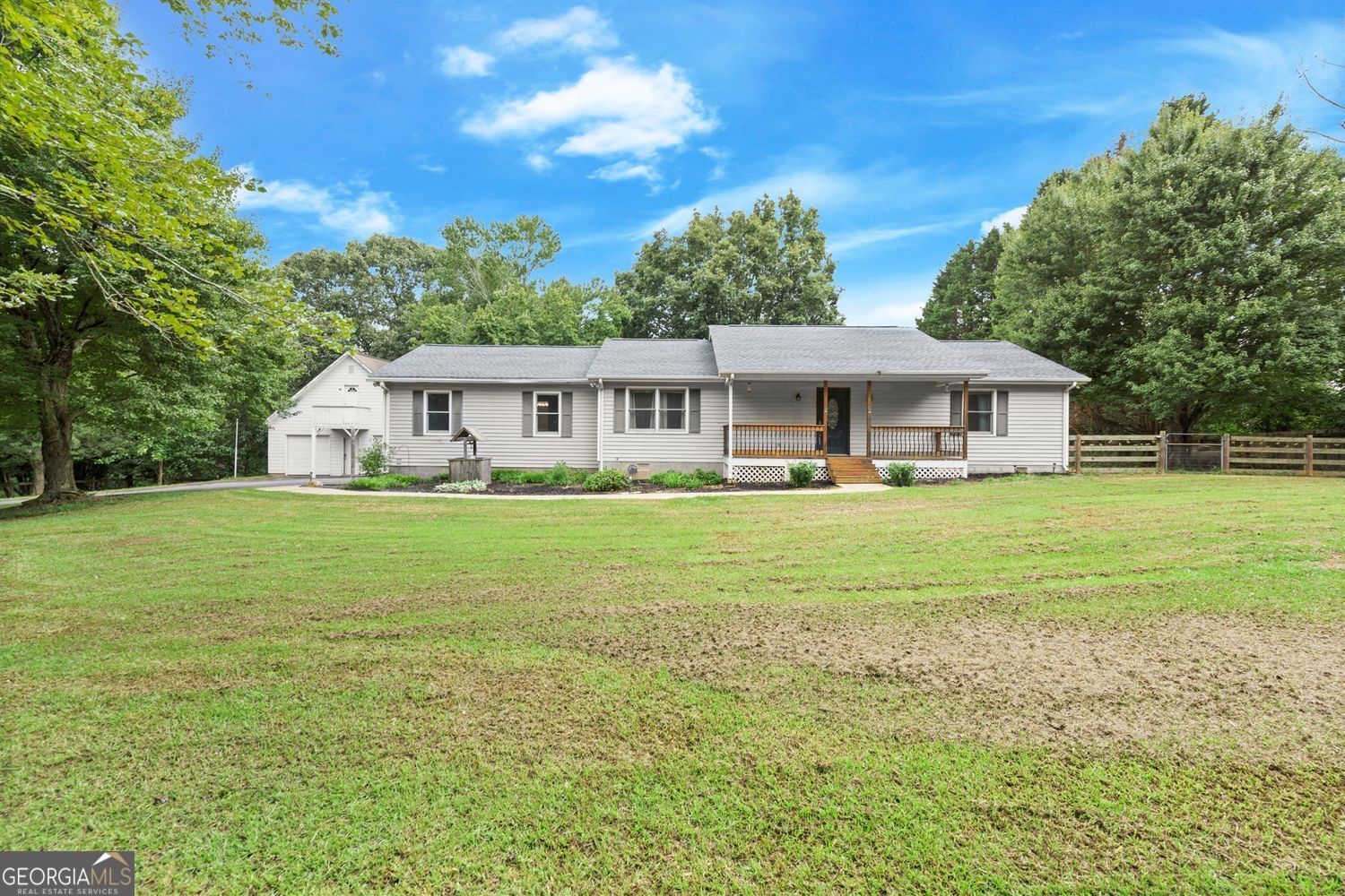6288 Hawkins DR
