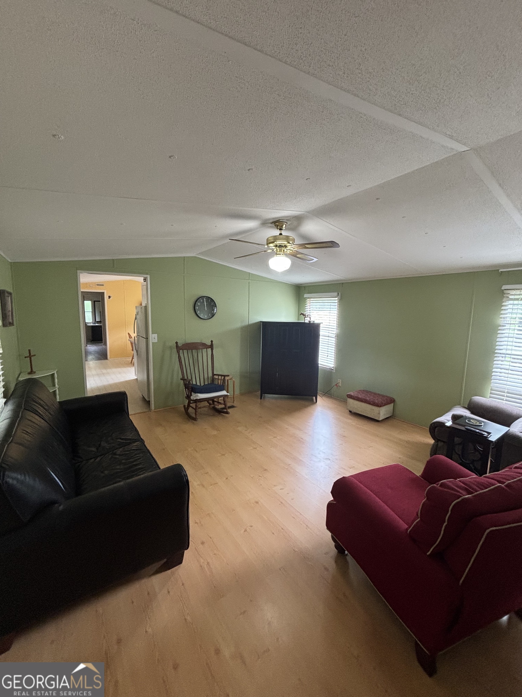 716 Hawkins RD