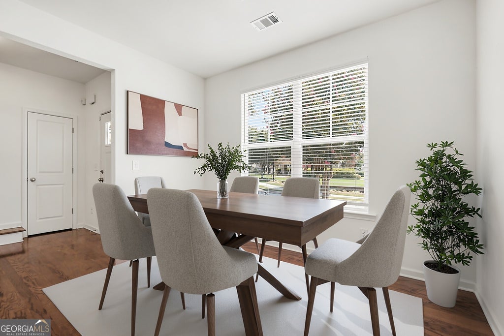Photo of 592 Lofty Lane SW, Atlanta, GA 30331 (MLS # 10820637)