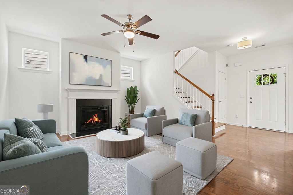 Photo of 592 Lofty Lane SW, Atlanta, GA 30331 (MLS # 10820637)