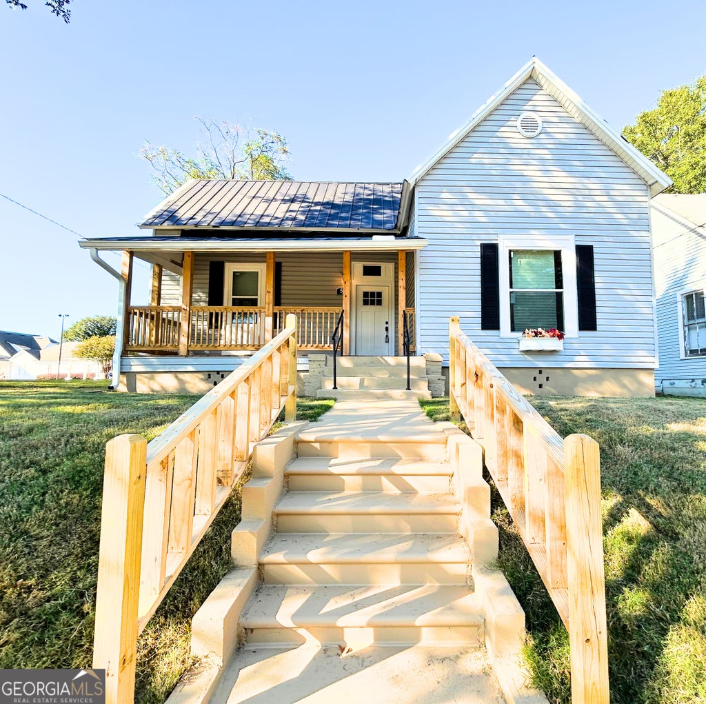 Photo of 518 E Furlow St, Americus, GA 31709 (MLS # 10799239)