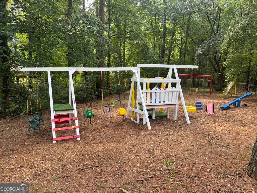 Suwanee, Georgia 30024, United States, 3 Bedrooms Bedrooms, ,2 BathroomsBathrooms,Residential,Active,192313