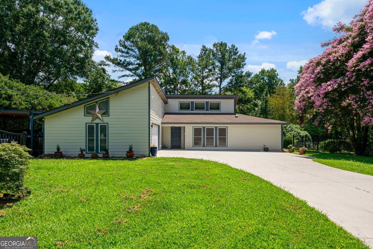 Suwanee, Georgia 30024, United States, 3 Bedrooms Bedrooms, ,2 BathroomsBathrooms,Residential,Active,192313