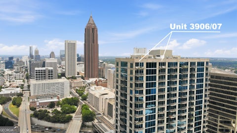 Photo of 400 W Peachtree Street NW #3906-7, Atlanta, GA 30308 (MLS # 10783015)