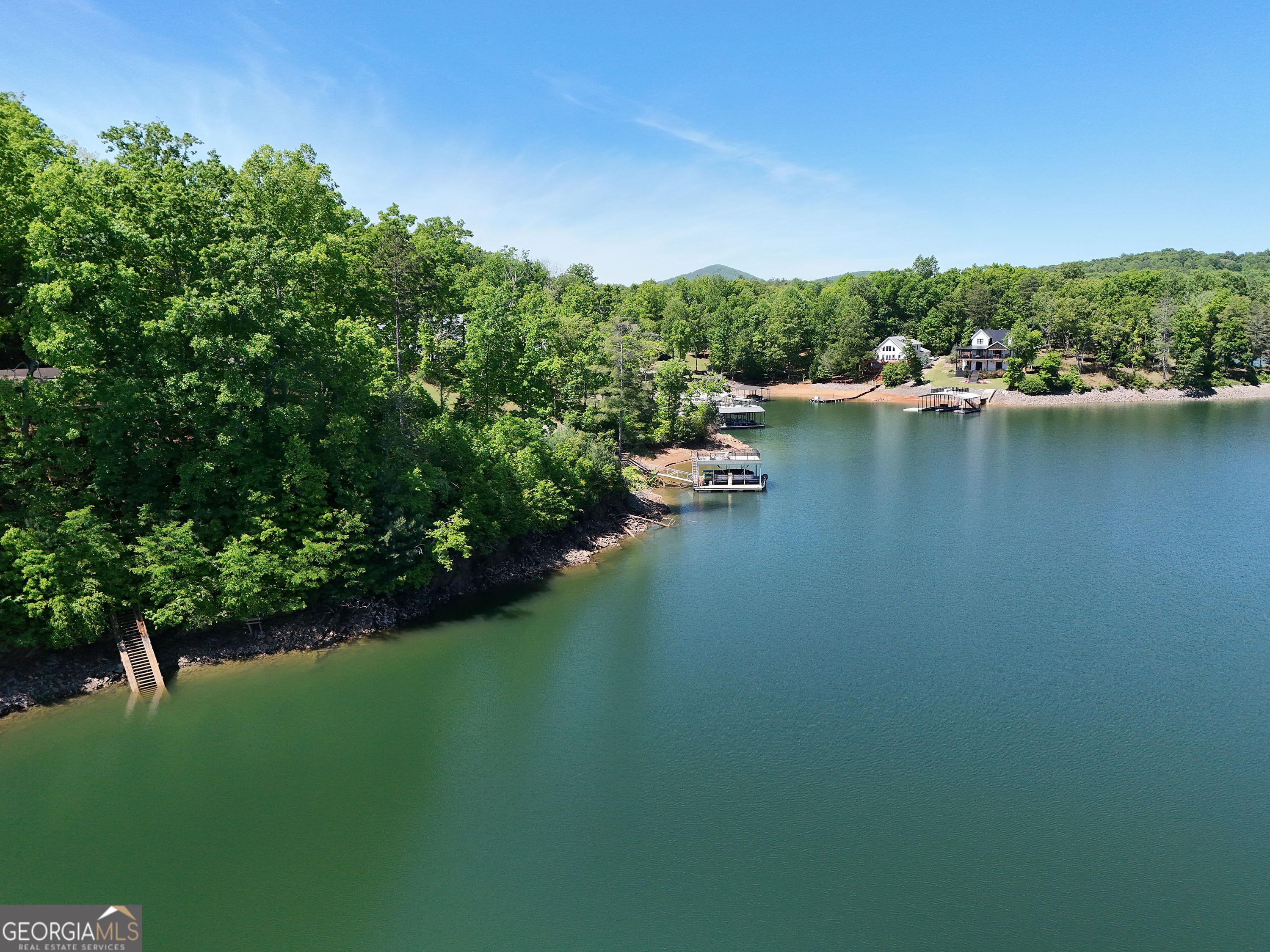 217 Hunter LN