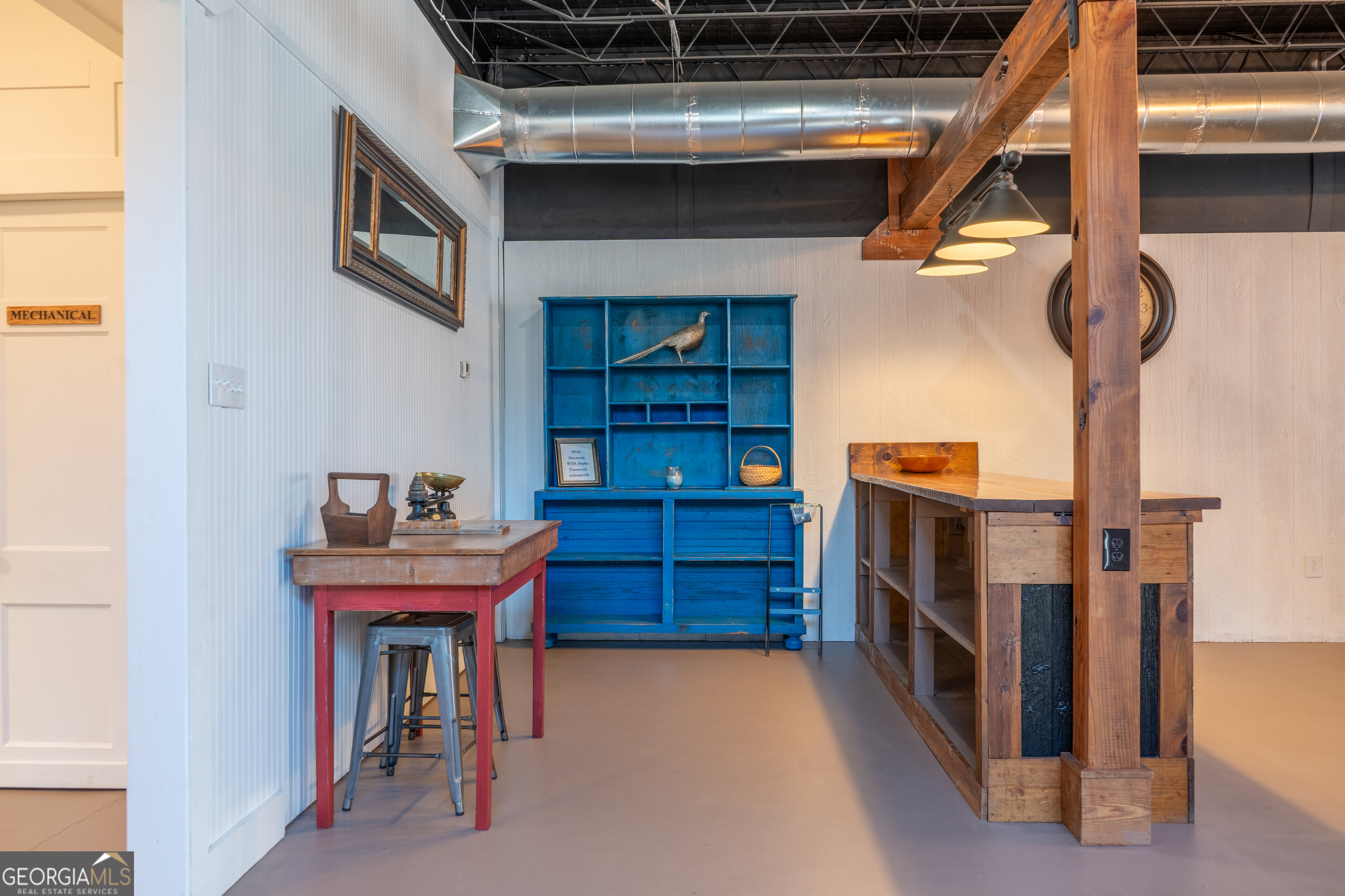 Toccoa, Georgia 30577, United States, 2 Bedrooms Bedrooms, ,4 BathroomsBathrooms,Residential,Active,105384