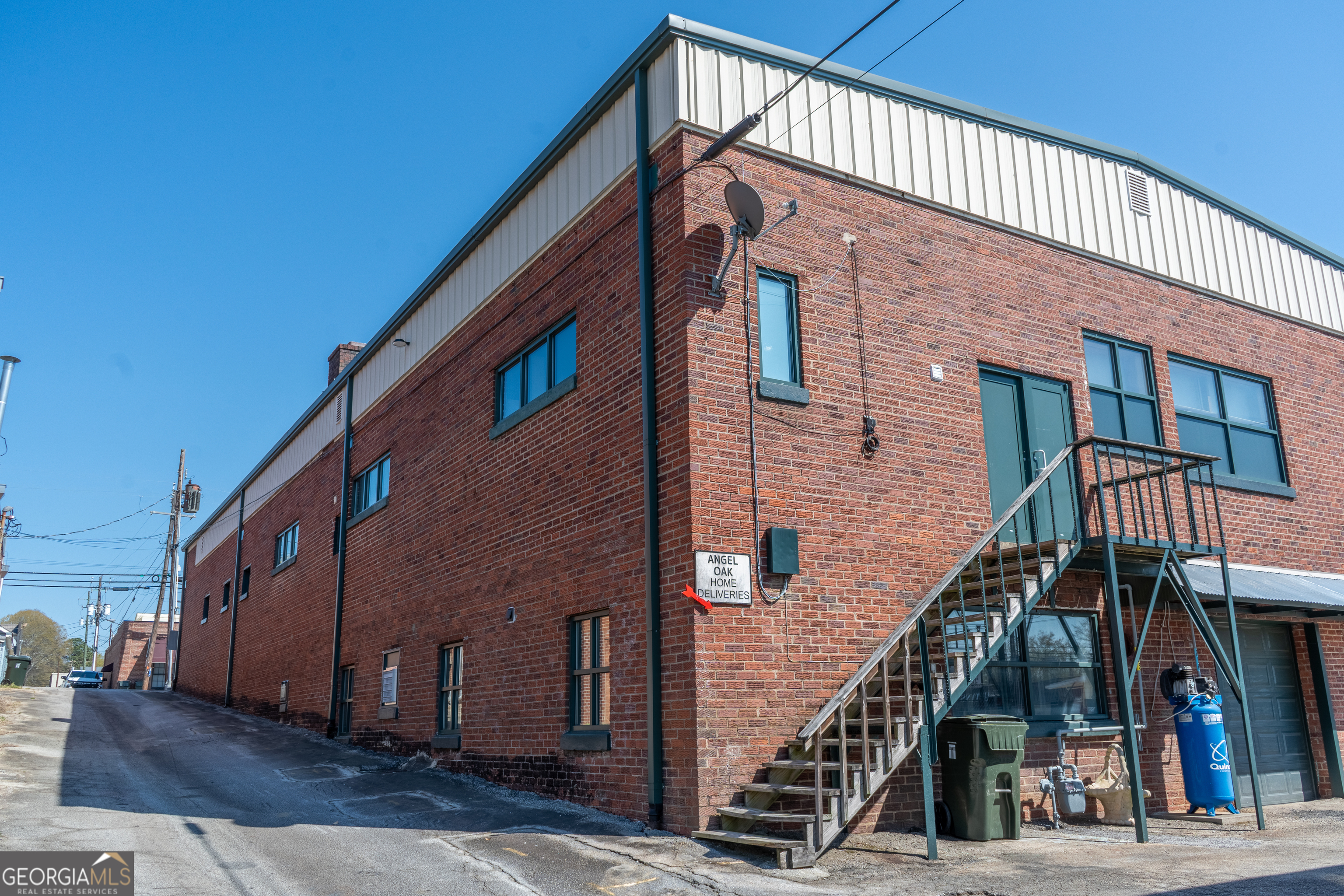 Toccoa, Georgia 30577, United States, 2 Bedrooms Bedrooms, ,4 BathroomsBathrooms,Residential,Active,105384