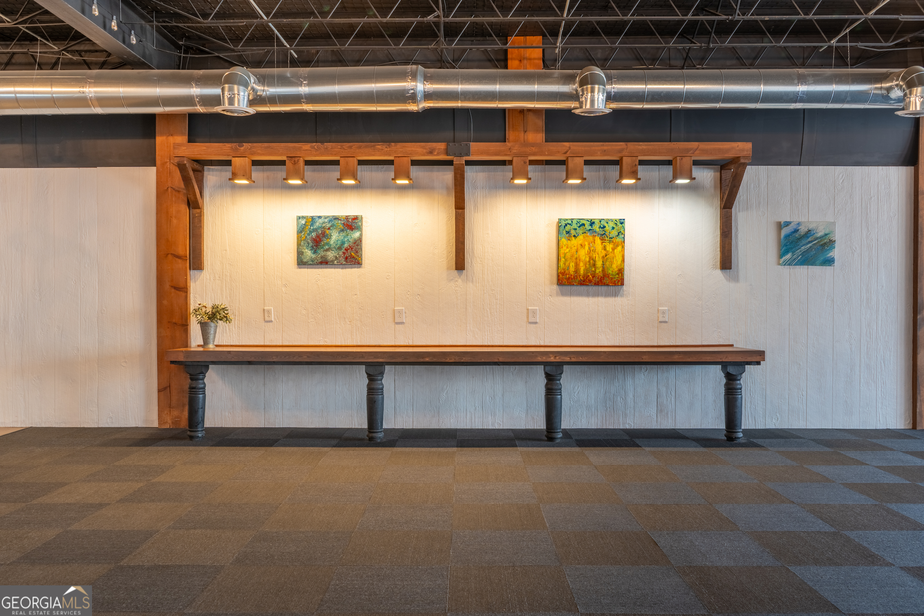 Toccoa, Georgia 30577, United States, 2 Bedrooms Bedrooms, ,4 BathroomsBathrooms,Residential,Active,105384