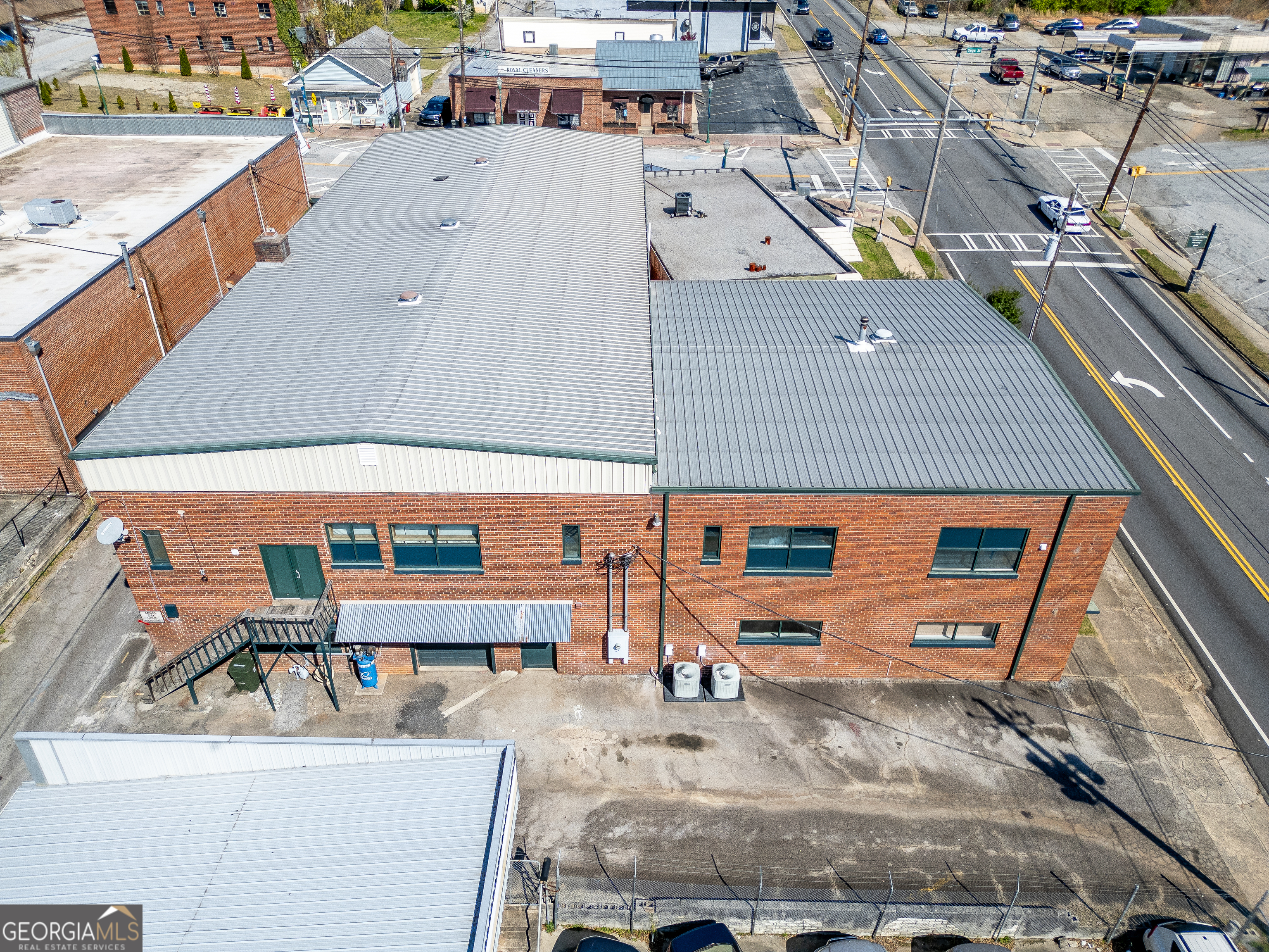 Toccoa, Georgia 30577, United States, 2 Bedrooms Bedrooms, ,4 BathroomsBathrooms,Residential,Active,105384